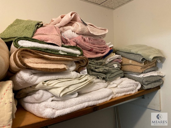 Assorted Linens and Towels