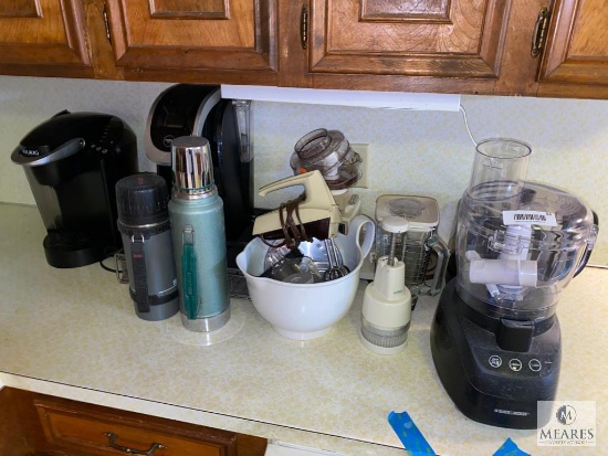 Large Lot of Coffee Items, Small Kitchen Appliances