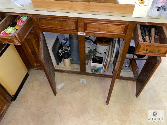 Contents of the Side Drawers and Lower Kitchen Cabintets