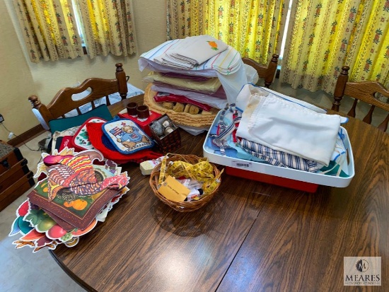 Large Lot of Placemats and Table Linens