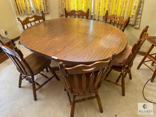 Oval Oak Dining Table with Six Chairs and One Leaf