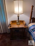 Vintage Wooden End Table with Lamp