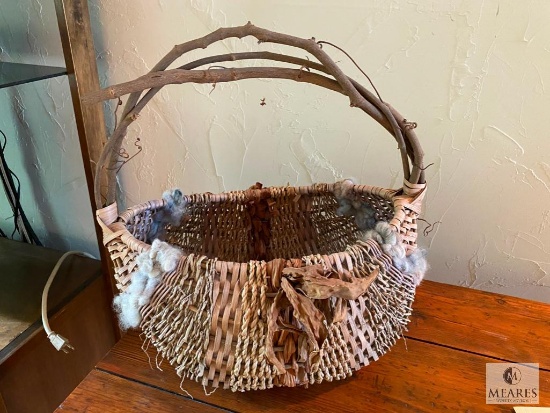 Dorrie Lee Egg Basket