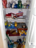 Contents of the Kitchen Pantry