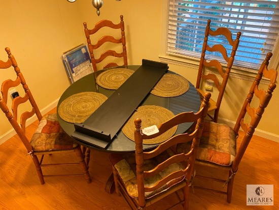 Beautiful Dining Table with Five Ladderback Chairs and One Leaf