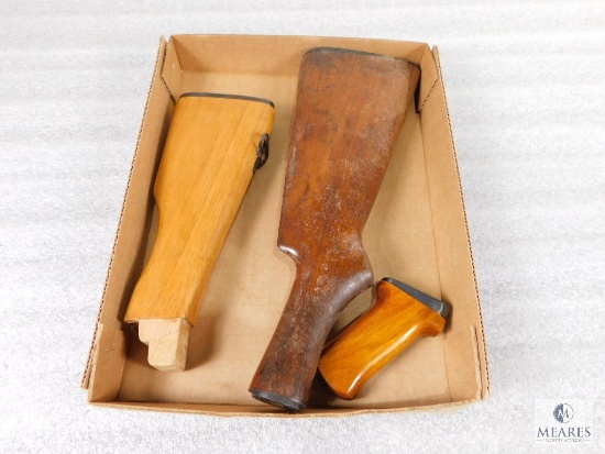 Lot 2 Wood Long Gun Stocks and Foregrip