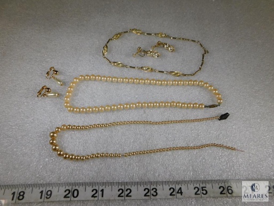 Vintage Faux Pearl Jewelry Lot