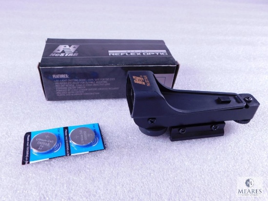 New NcStar Red Dot Reflex Sight With Weaver Mount. Works On Rifle, Pistol Or Shotgun