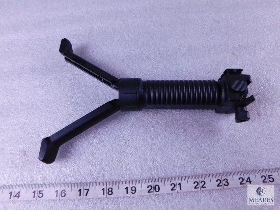 NEW AR15 Forward Grip with Built in Spring Loaded Bipod
