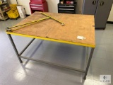Metal Work Table with T-plan Stands