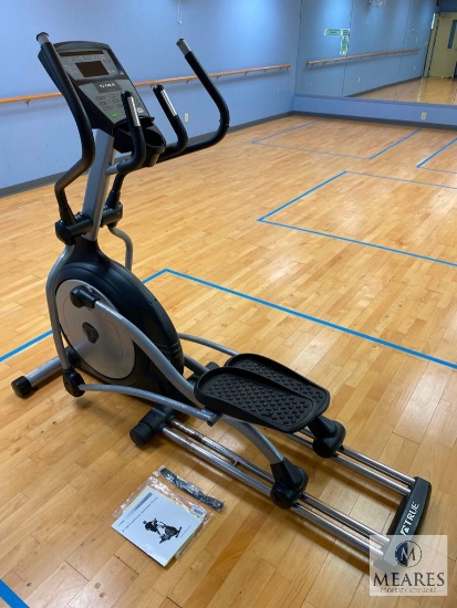 TRUE PS100 Elliptical Trainer