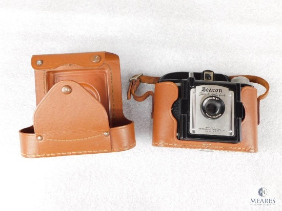 Vintage Beacon Two-Twenty Five Doublet 70mm Coated Camera with Leather Cover