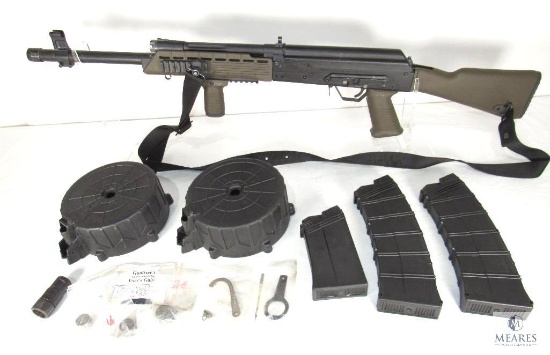 Russian Izhmash Saiga -12 12 Gauge Semi-Auto Shotgun with Accessories