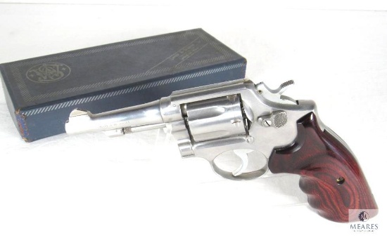 Smith & Wesson 64 Stainless .38 SPL Military & Police Revolver