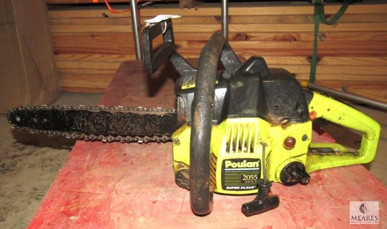 Poulan 2055 16" Gas Powered Chainsaw