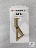 New Magpul AFG Angled Fore Grip in FDE Fits Picatinny Rail