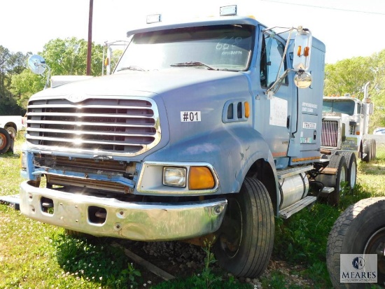 2001 Sterling L9500 Series Truck - NO TITLE