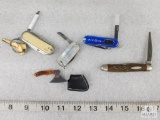 Lot of Four Small Pocket Knives and a Tiny Hatchet