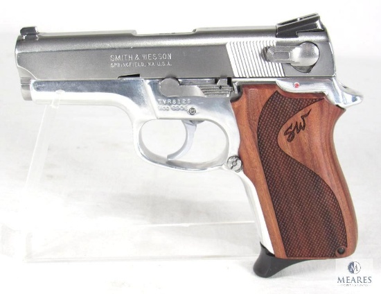 Smith & Wesson 6906 9mm Luger Semi-Auto Pistol