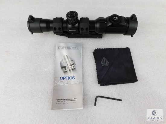 UTG Accushot Rifle Scope with Quick Covers and Rail Mount