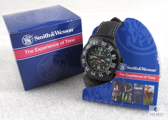 New Smith & Wesson Extreme Ops Mens Wrist Watch with Rubber Adjustable Band