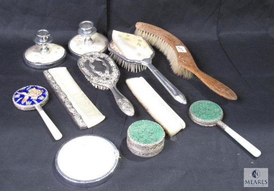 Lot of Assorted Vintage Vanity Grooming Items Includes Some Jade Handles