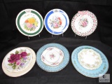 Lot of Approximately 14 Pieces of China