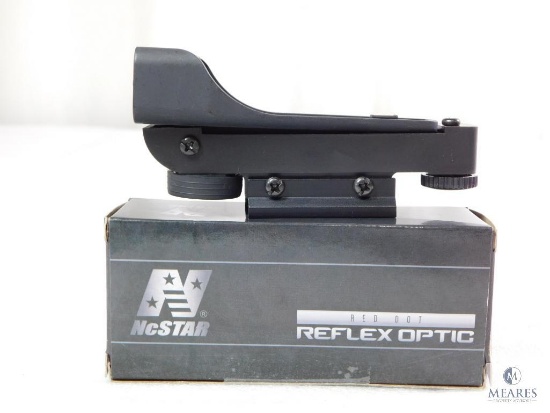 New NcStar Red Dot Reflex Sight with Weaver Mount. Great on Rifle, Pistol or Shotgun