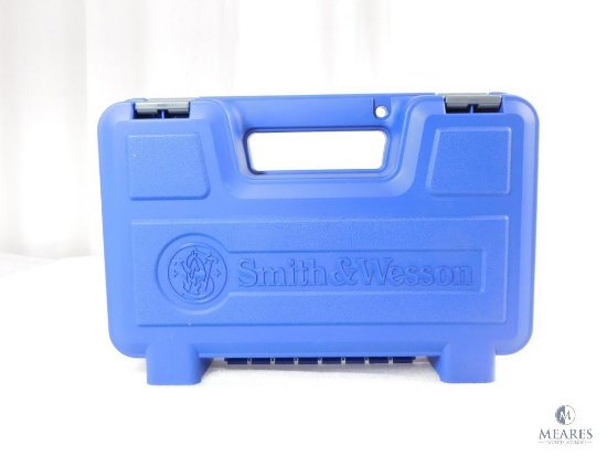 New Smith and Wesson Collectors Hard Pistol Case. Fits Pistols with Up to 8 3/8" Barrel