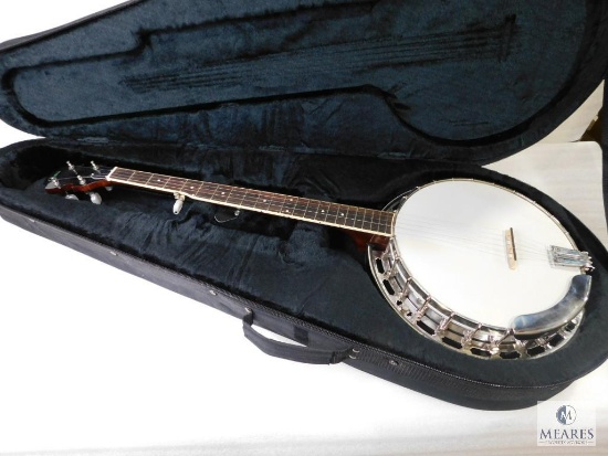 Rover Banjo 5 String Closed Back with Soft Case