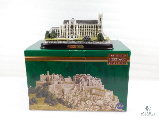 Westminster Abbey Replica by British Heritage Collection