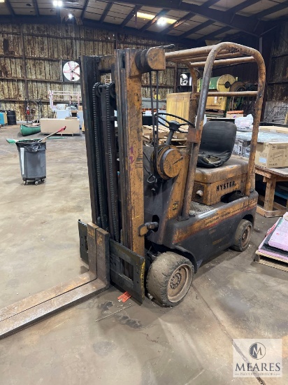Hyster S50C 5000-pound Dual-boom Diesel Forklift