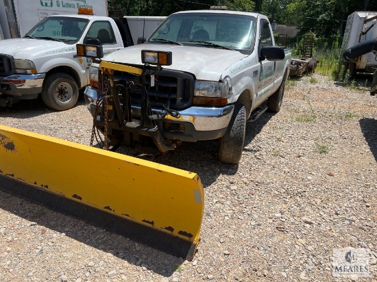 2000 Ford F-250 Pickup Snow Plow Truck with Blade and Buyers Tailgate Salt Spreader