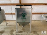 Castaway Deer Feeder