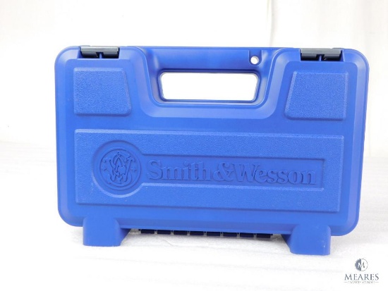New Factory Smith and Wesson Collectors Hard Pistol Case For Up To 6" Barrels