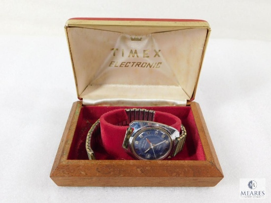 Vintage Timex Electric Dynabeat Time Zone Wristwatch in Original Box