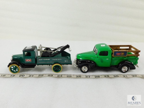 Lot of Two Ertl Die Cast Metal Vehicles One is a Coin Bank