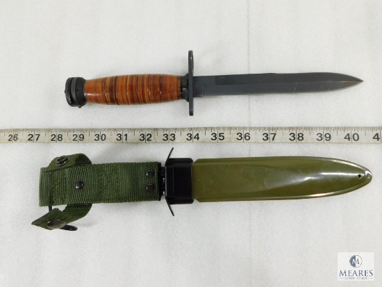 Fixed Blade Knife with Metal Sheath