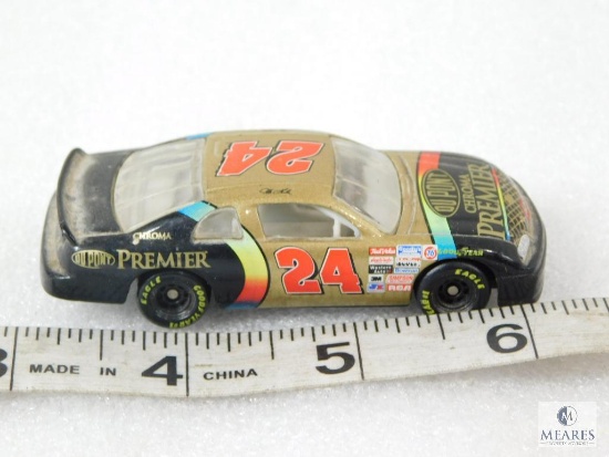 1997 NASCAR #24 DuPont Jeff Gordon 1/64-scale Race Car