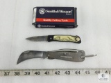 Lot of Two Smith and Wesson Knives