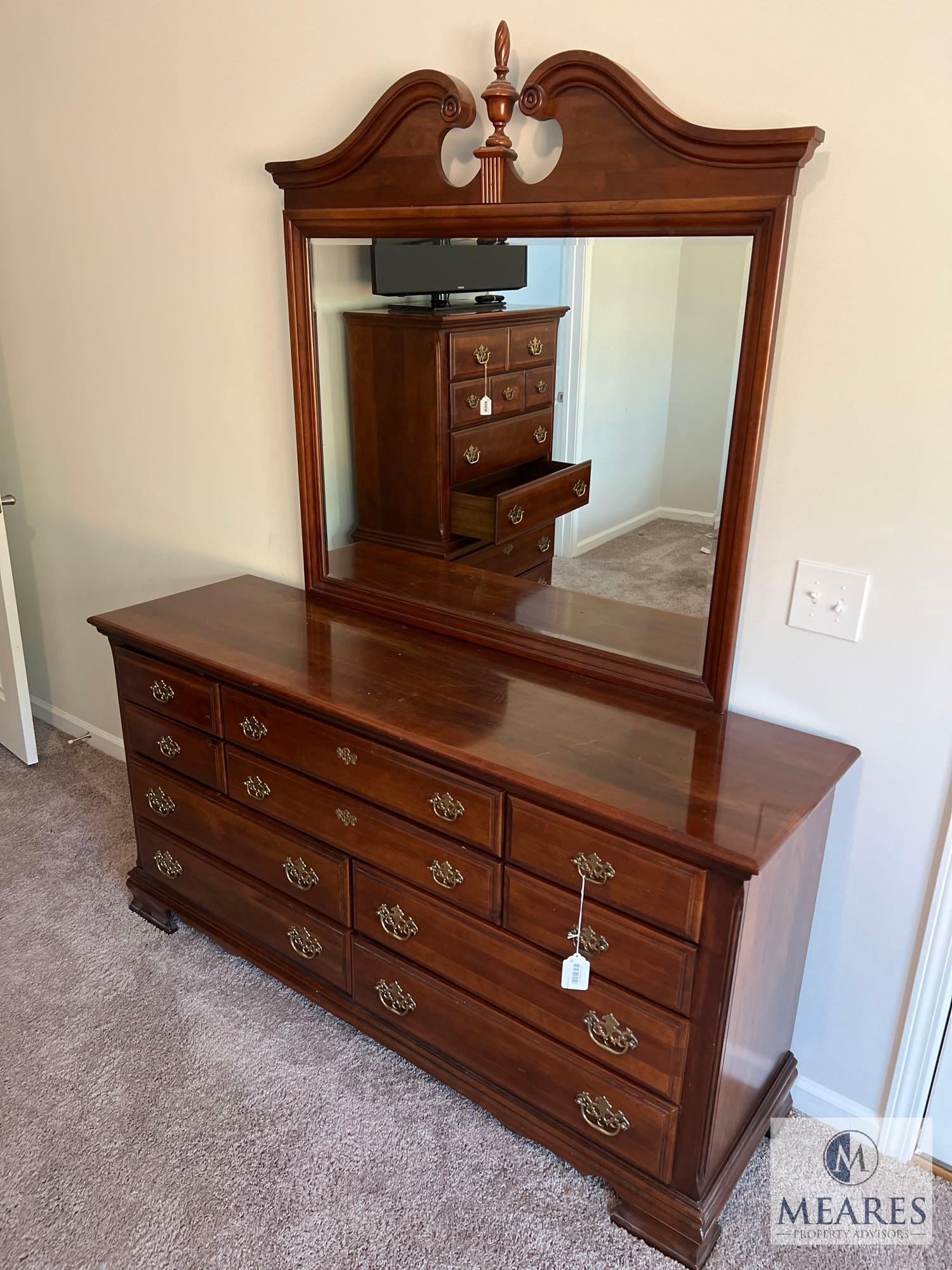 Broyhill premier dresser with mirror best sale