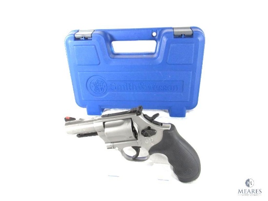 Smith & Wesson Model 69 Combat Magnum Double Action Revolver .44 Magnum.(3907)