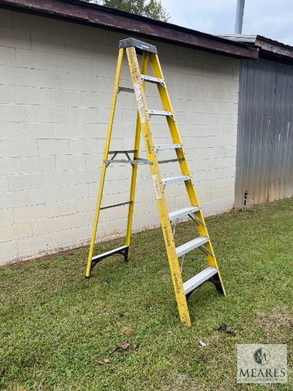 Huskey 8-foot A-frame Ladder