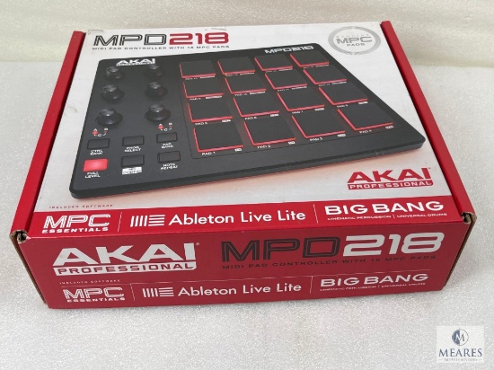 AKAI Professional MPD218 Midi Pad Controller with 16 MPC Pads