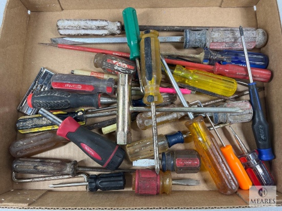Lot of Hand Tools, Screwdrivers, Bits