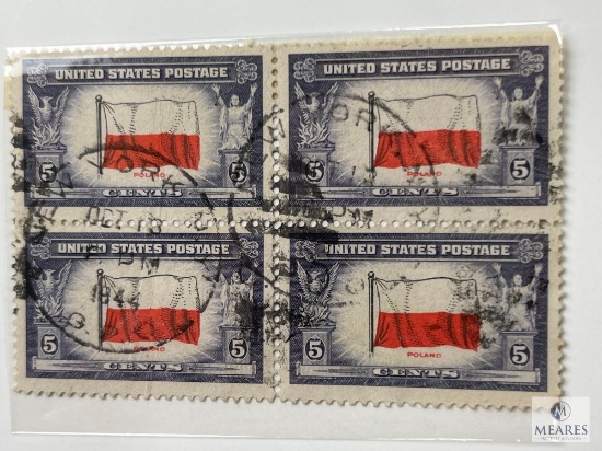 # 909 - 1943 Overrun Countries: 5c Flag of Poland Set of Four Stamps