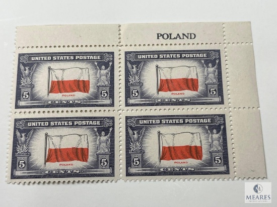 # 909 - 1943 Overrun Countries: 5c Flag of Poland Plate Block of Four Stamps