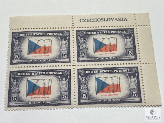 # 910- 1943 Overrun Countries: 5c Flag of Czechoslovakia Plate Block of Four Stamps