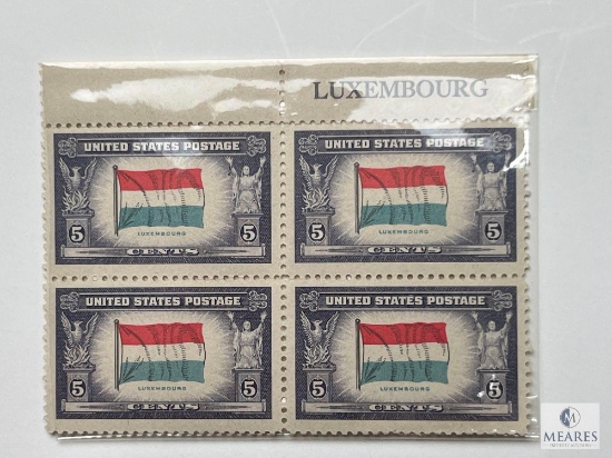 # 912 PB - 1943 Overrun Countries: 5c Flag of Luxembourg Plate Block of Four Stamps