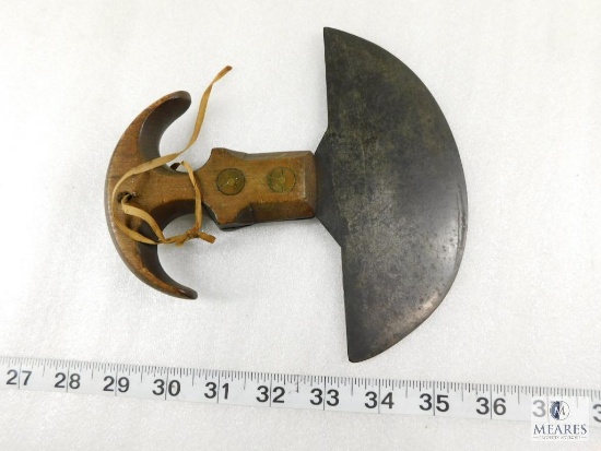Alaskan Ulu Knife with Seven Inch Wide Blade